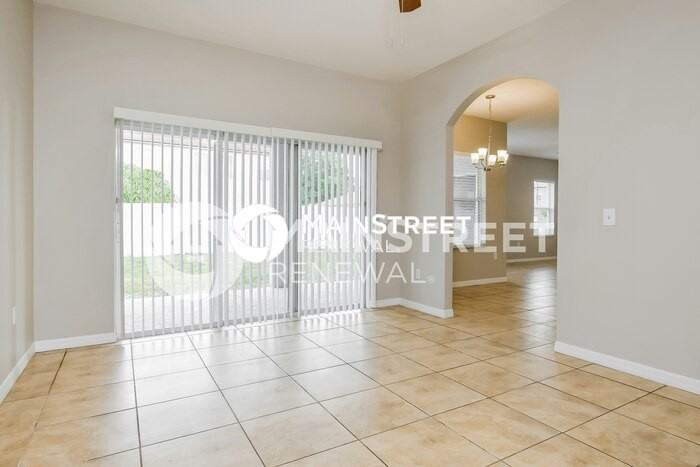 532 Bassett Dr - Photo 5 of 17