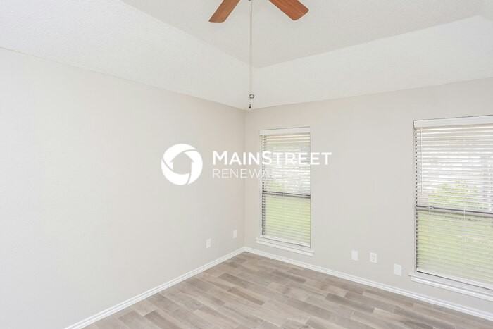 3652 Village Green Dr - Photo 7 of 16