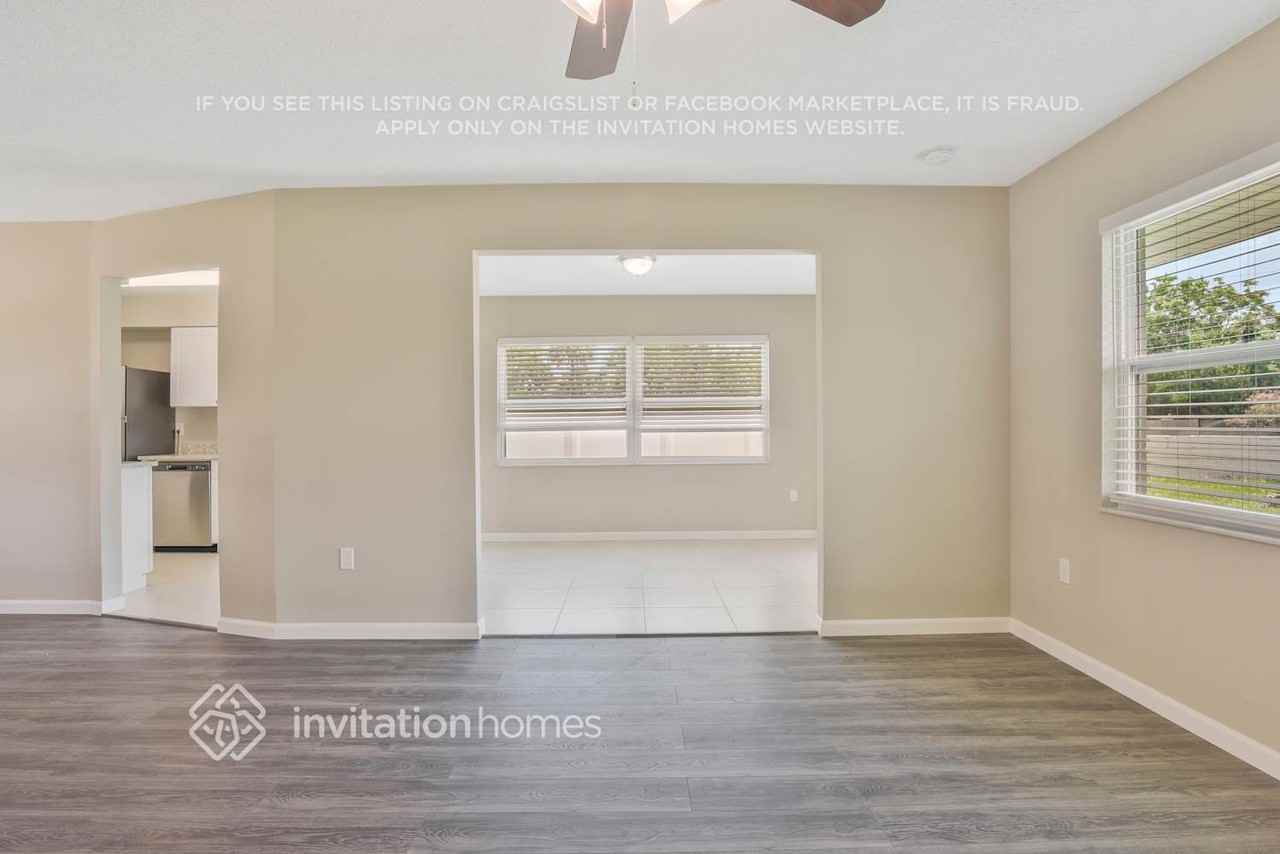 6735 Precourt Dr - Photo 7 of 28