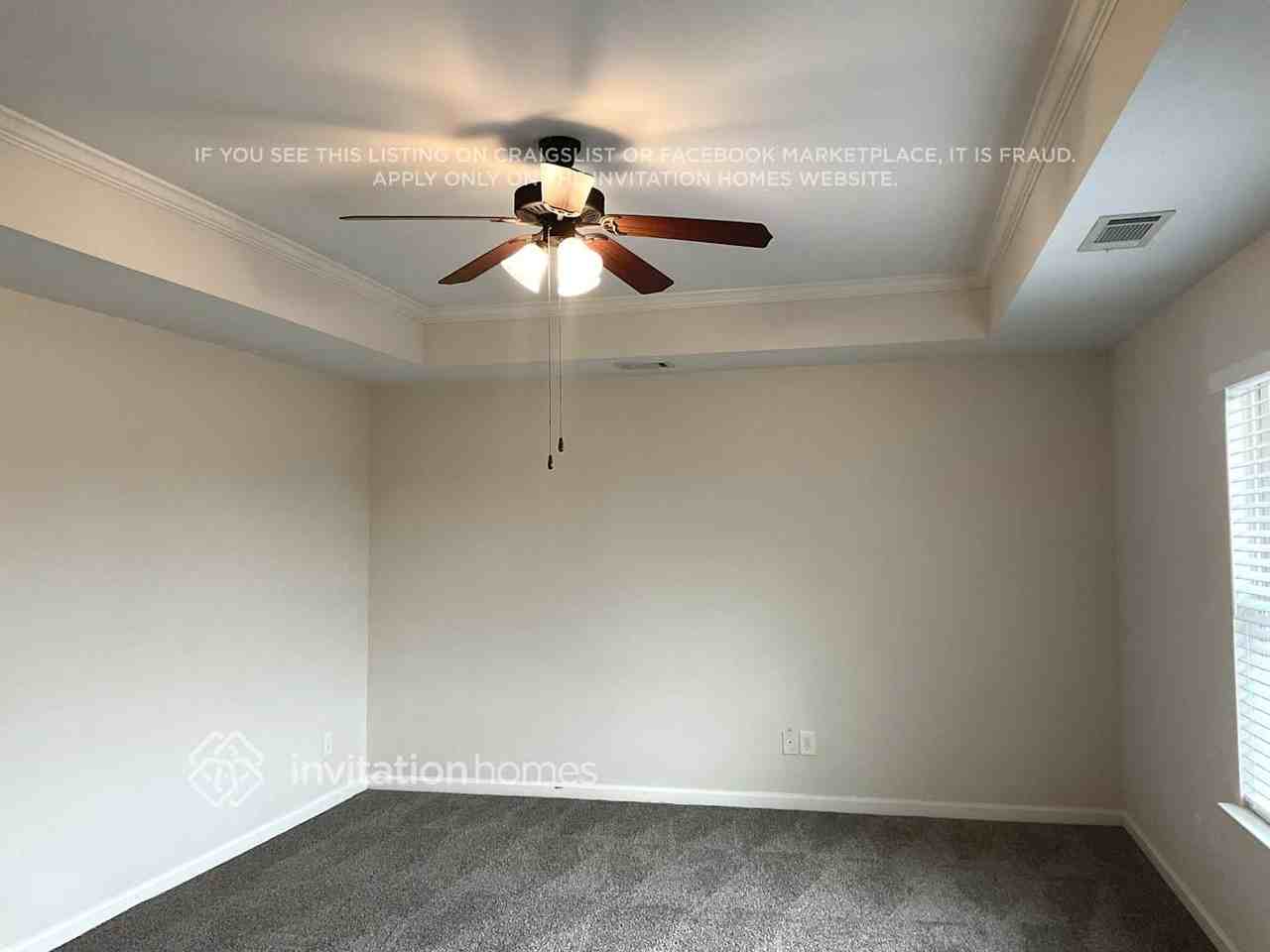 319 Village Broad St - Photo 5 of 10