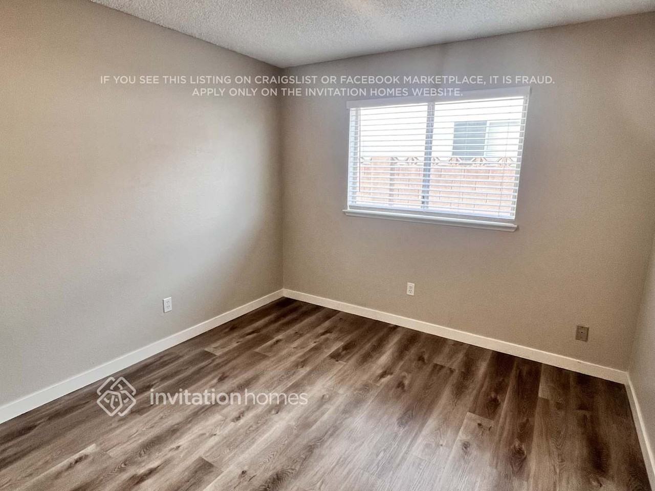 214 Appian Way - Photo 7 of 15