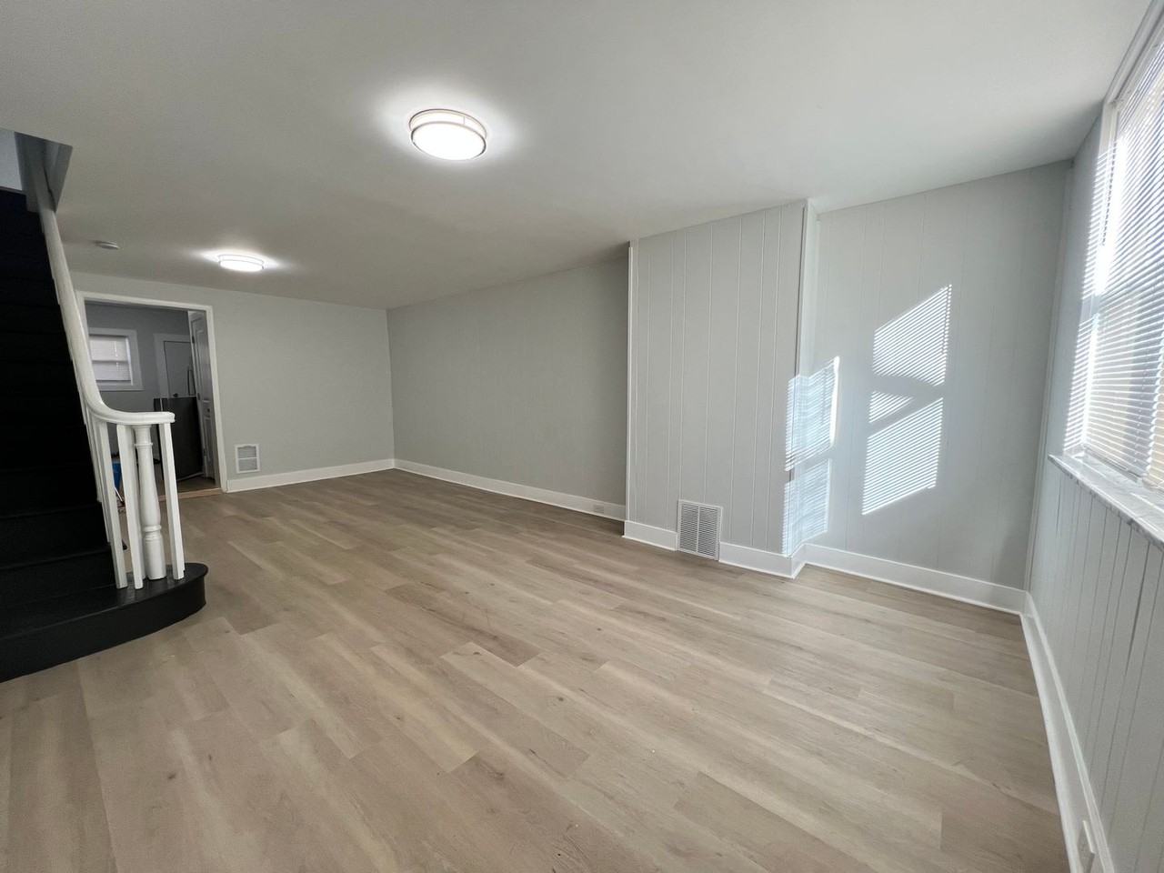 1536 S Bailey St - Photo 7 of 33