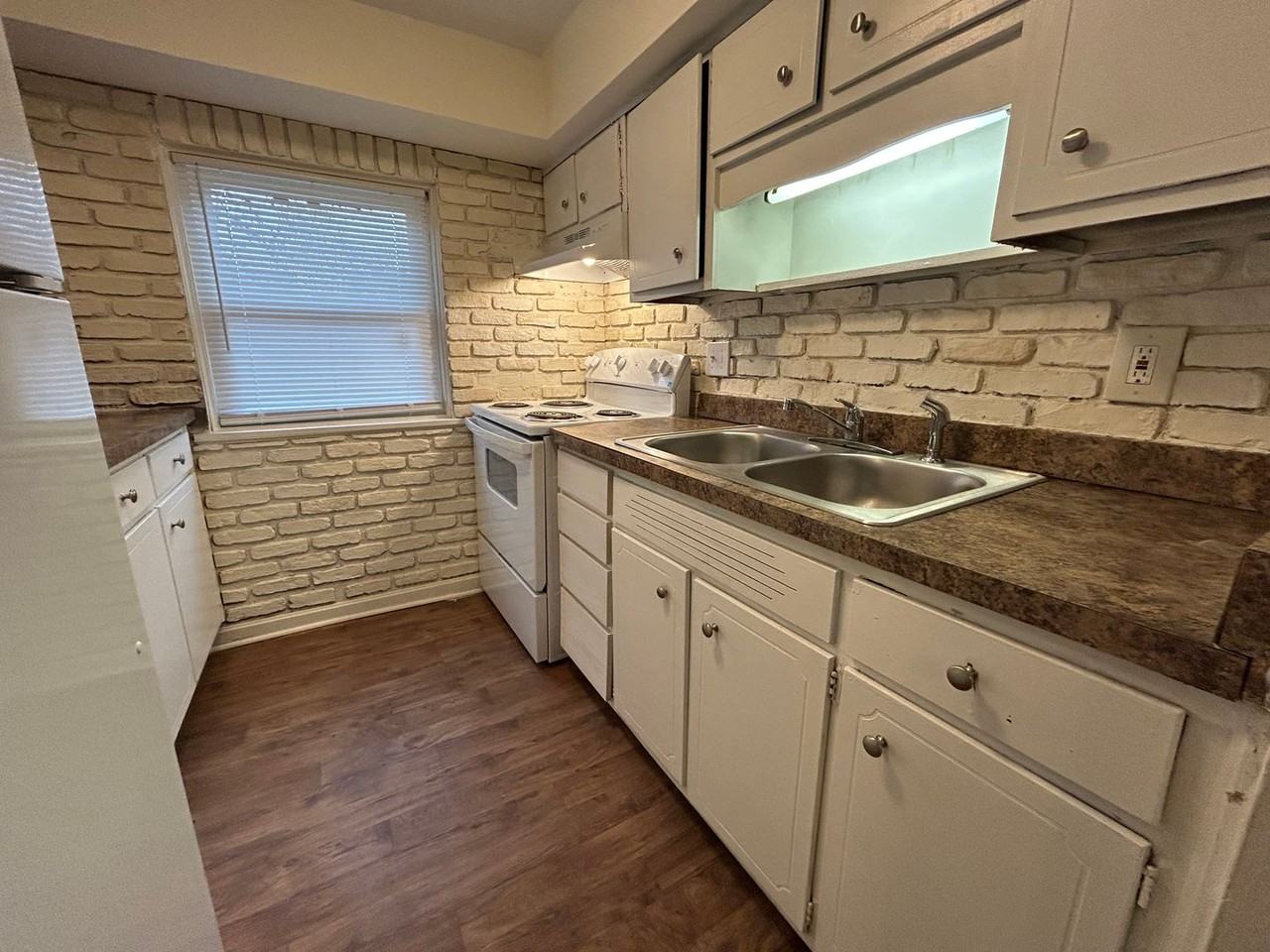 Creekstone Village - Photo 5 of 30