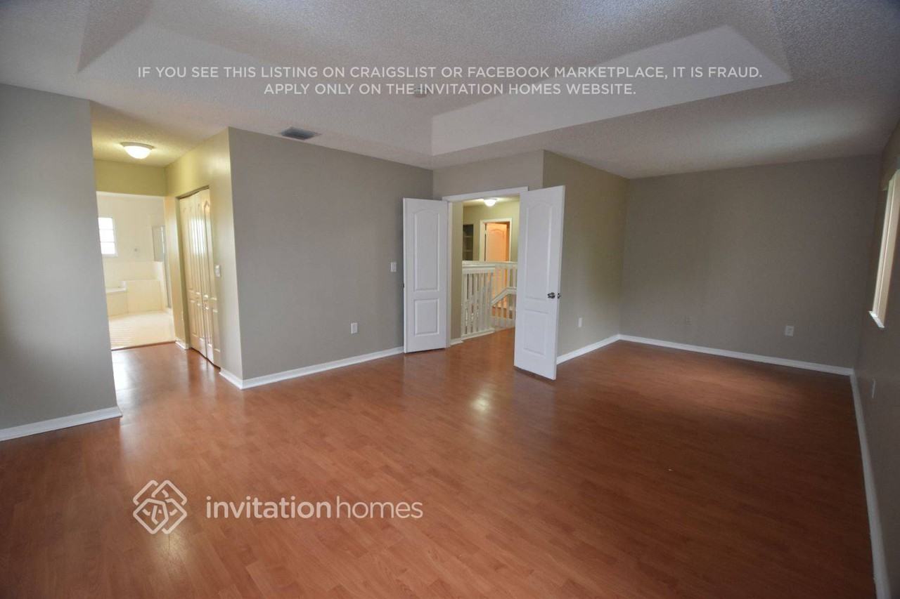 14318 Sw 154th Pl - Photo 5 of 8