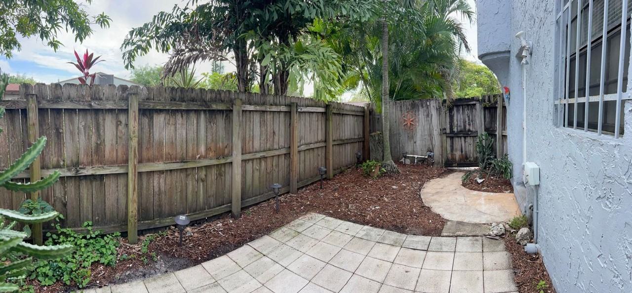 1240 Nw 6th Ave - Photo 7 of 50