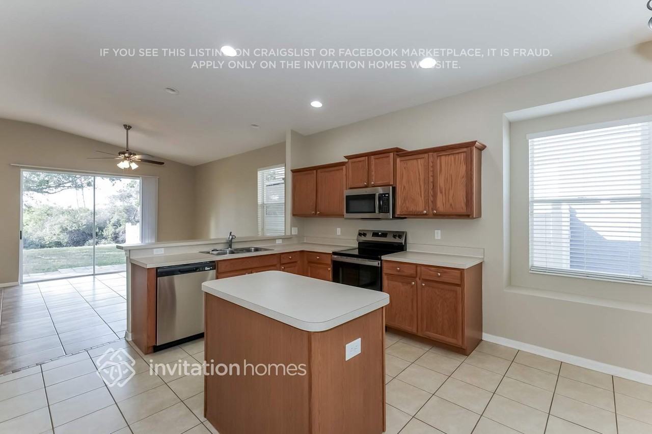 8716 Sandy Plains Dr - Photo 6 of 17