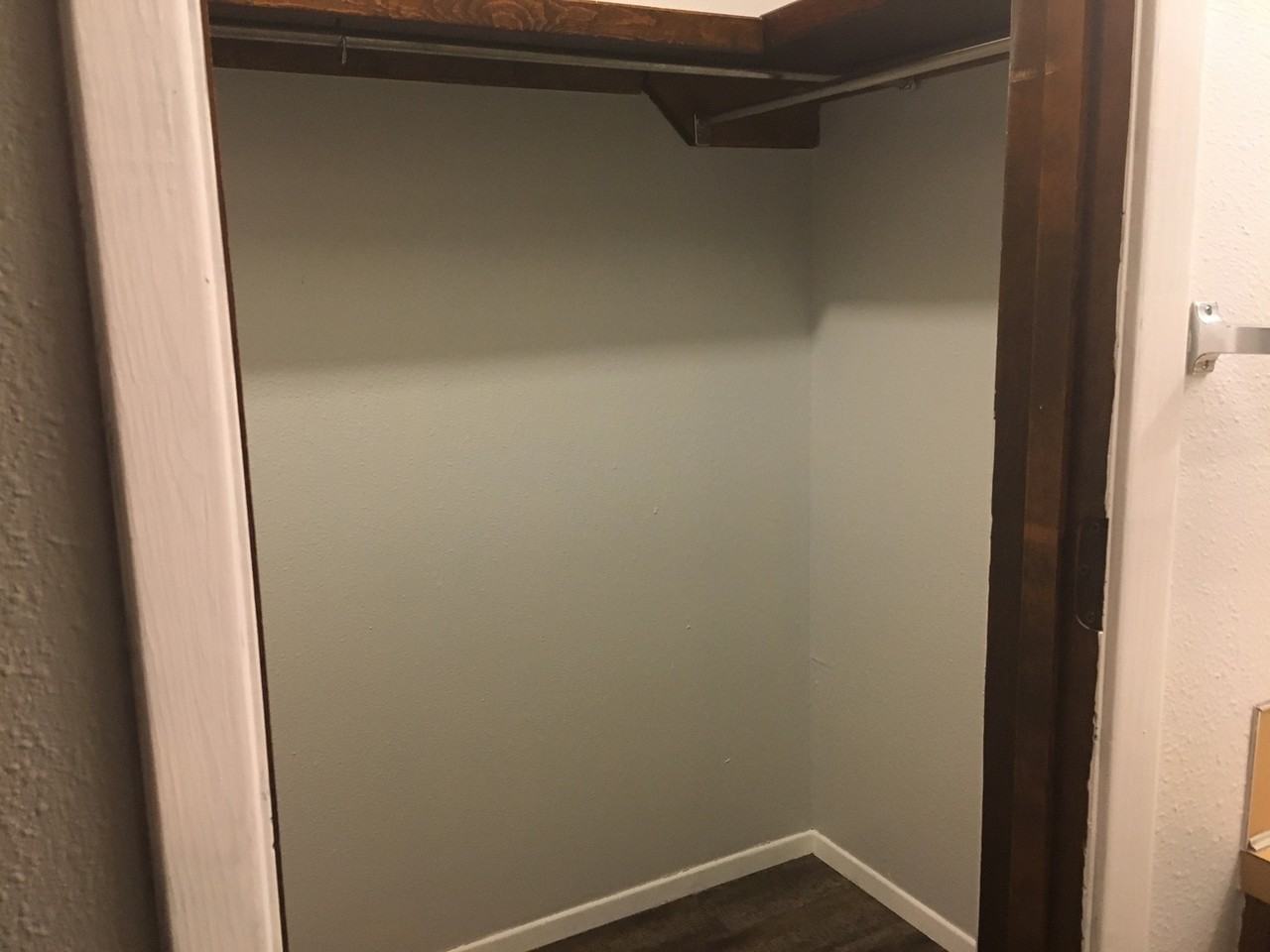 312 La Salle Dr - Photo 4 of 25