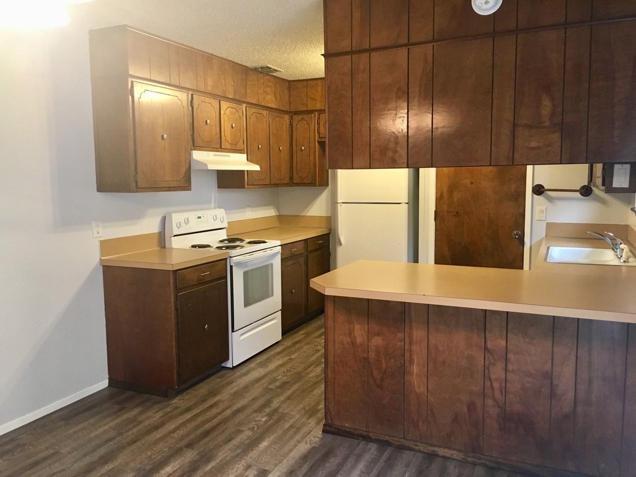 312 La Salle Dr - Photo 6 of 25