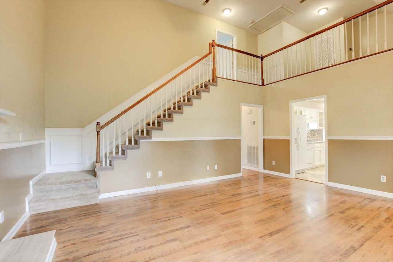 3428 Clearwater Dr - Photo 3 of 23