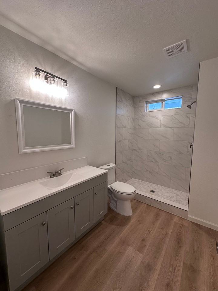 145 N A St - Photo 6 of 15