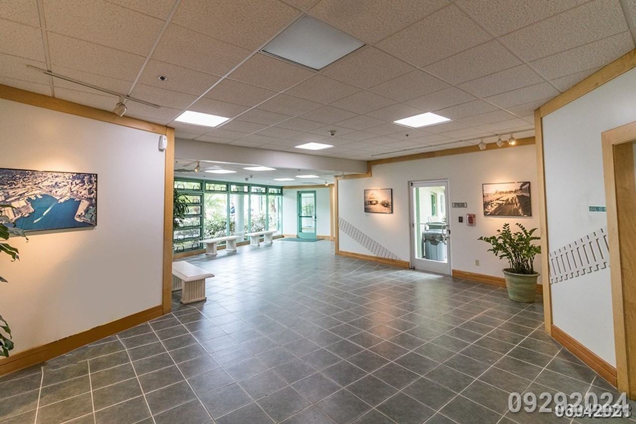 215 N King St - Photo 3 of 19