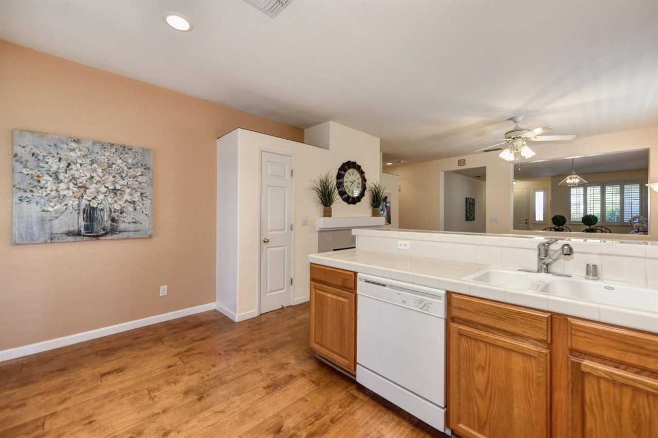 2315 Panga Pl - Photo 5 of 36