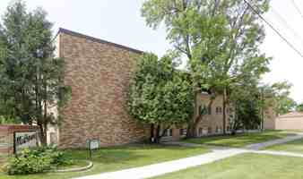 featured image of 1121 2nd Ave S