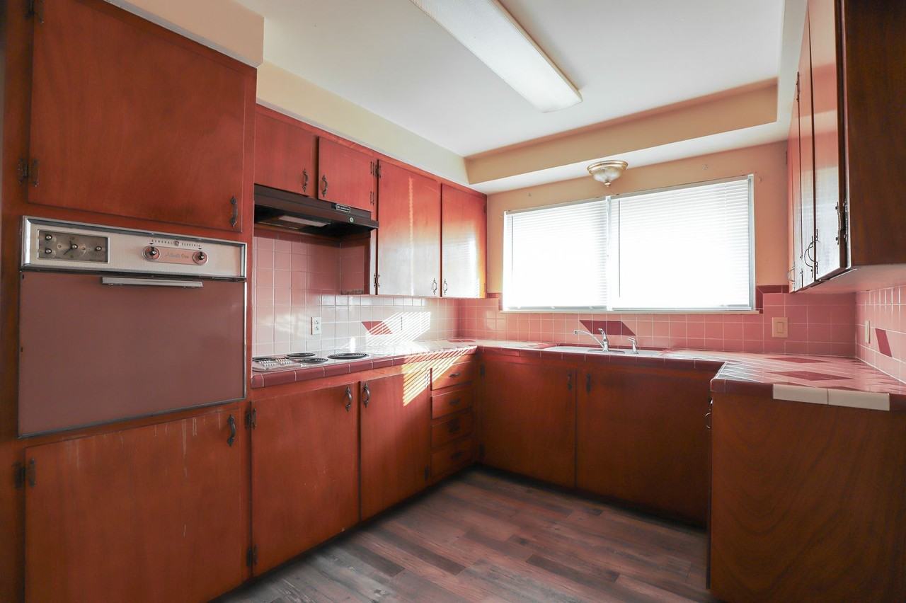 1007 Mariana Dr - Photo 6 of 11