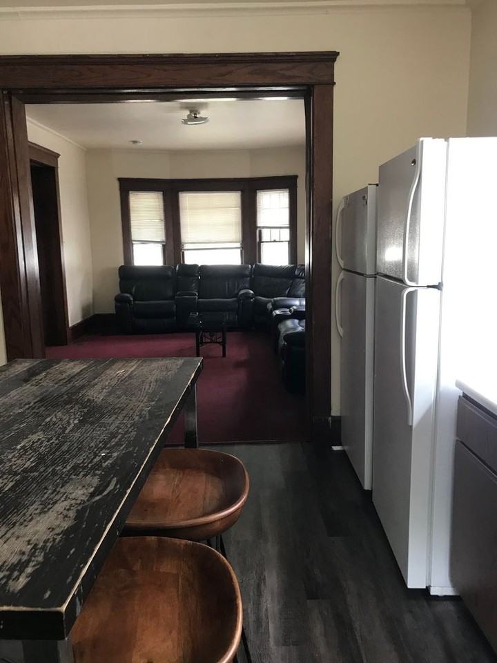 518 Monroe St - Photo 7 of 18