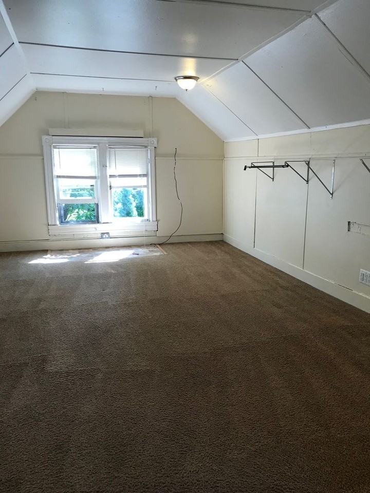 525 Linden St - Photo 6 of 7