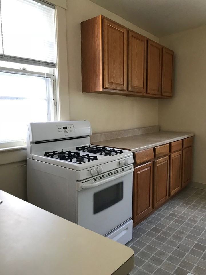 525 Linden St - Photo 7 of 7