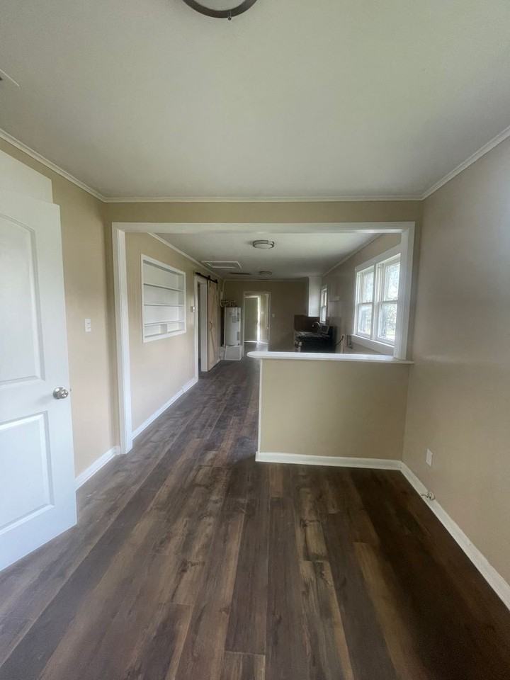 1220 S Francis St - Photo 3 of 5