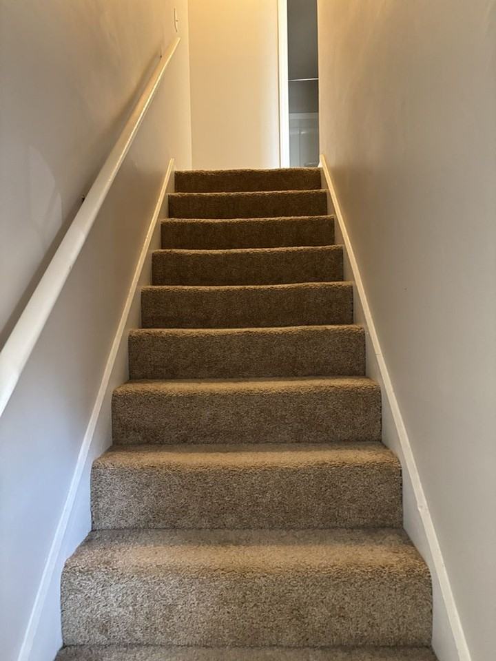 3 Londonderry Sq - Photo 2 of 11