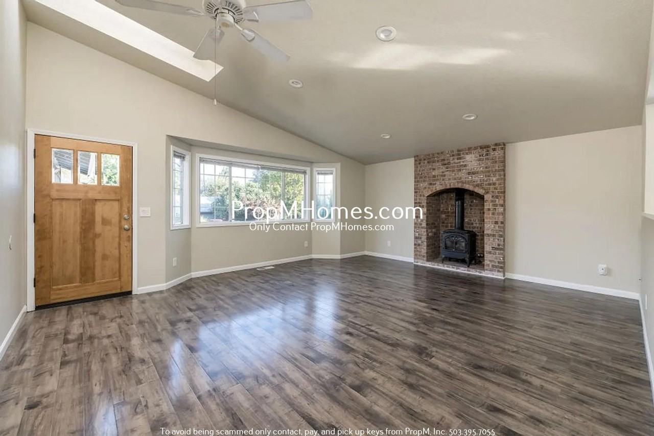 29459 Sw Yosemite St - Photo 2 of 20