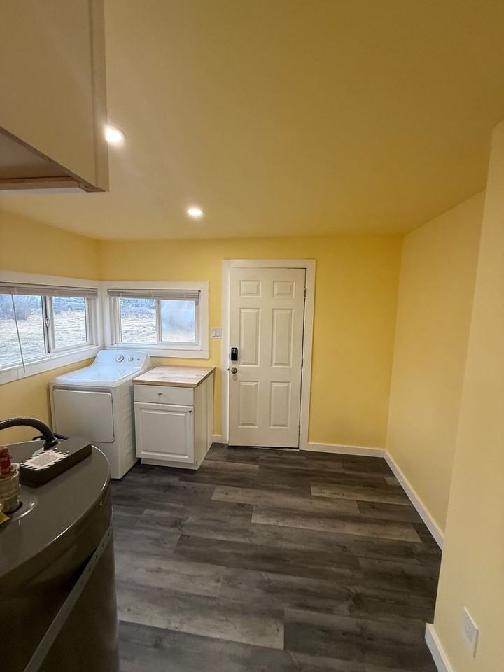 3004 Laverne Ave - Photo 6 of 11