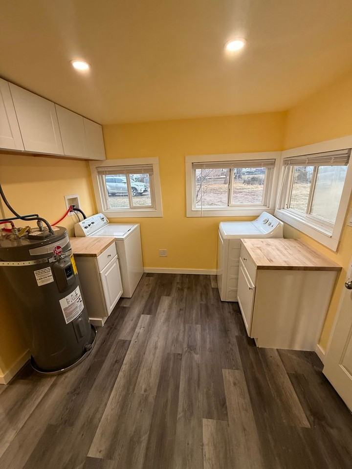 3004 Laverne Ave - Photo 7 of 11