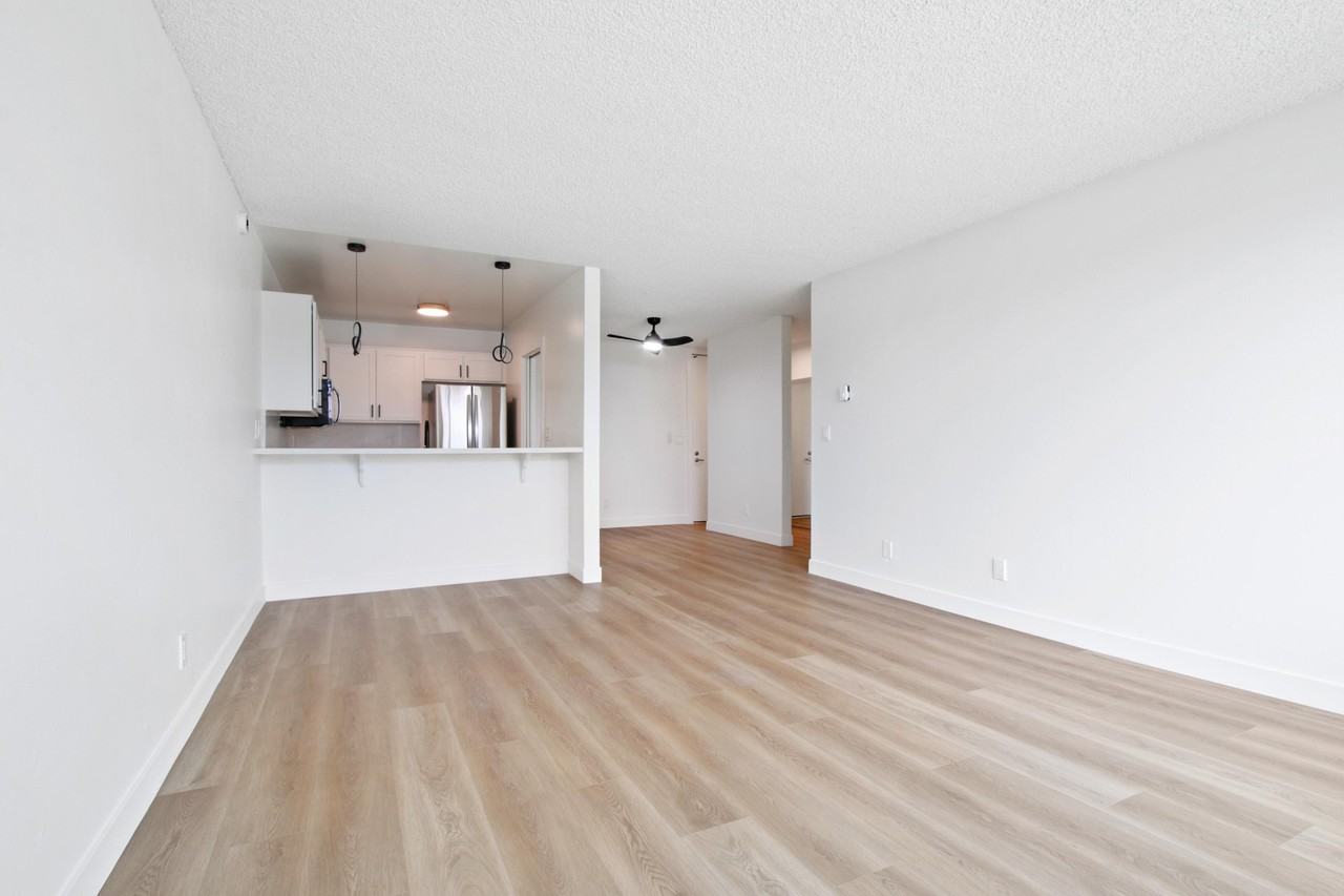 801 2nd Street - Photo 2 of 39