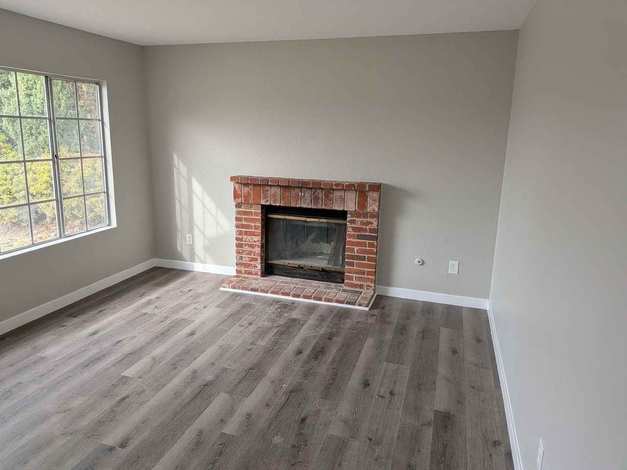 10437 Cheviot Ct - Photo 4 of 11