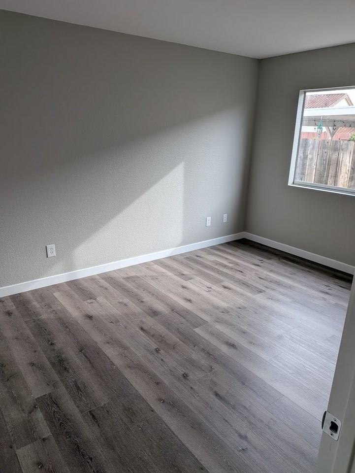 10437 Cheviot Ct - Photo 7 of 11