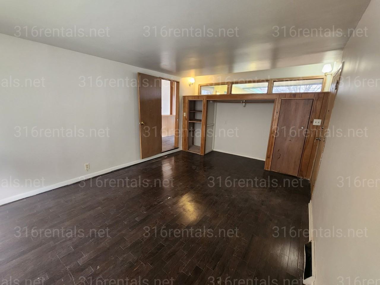 2243 N Yale Ave - Photo 6 of 18