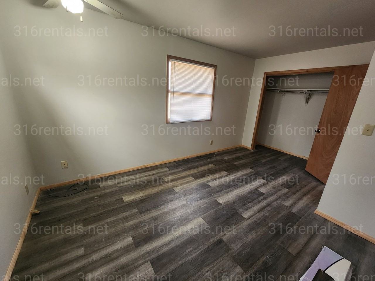 2243 N Yale Ave - Photo 7 of 18