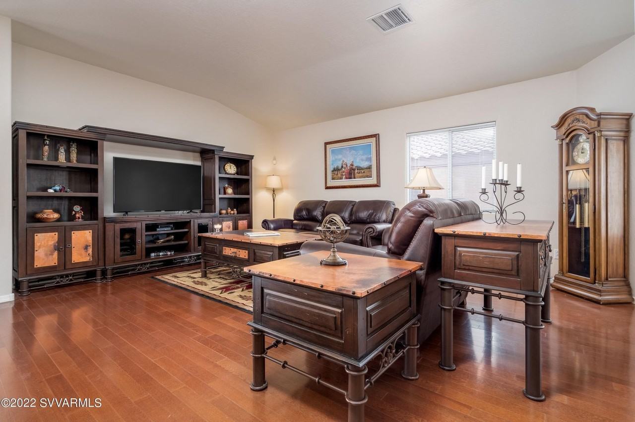 4895 E Meadow Vista Dr - Photo 5 of 33