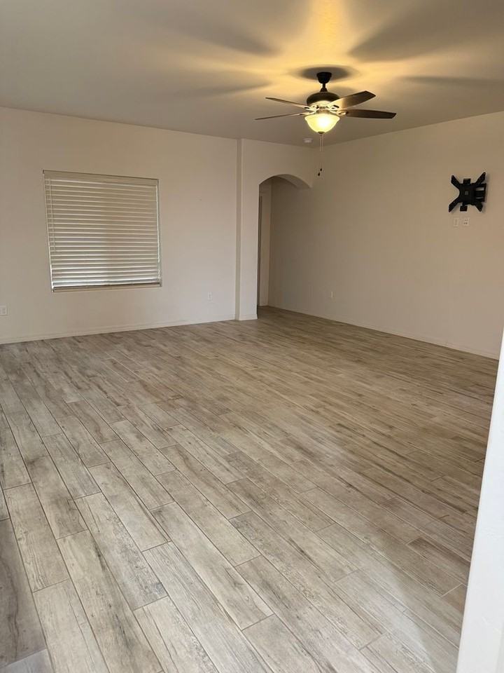 12689 E 48th Dr - Photo 6 of 18