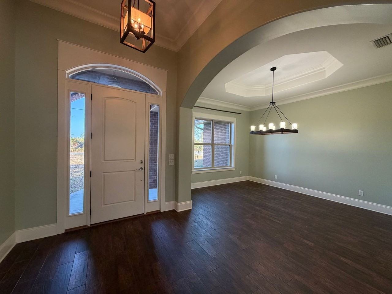 4528 Tropical Dr - Photo 2 of 31