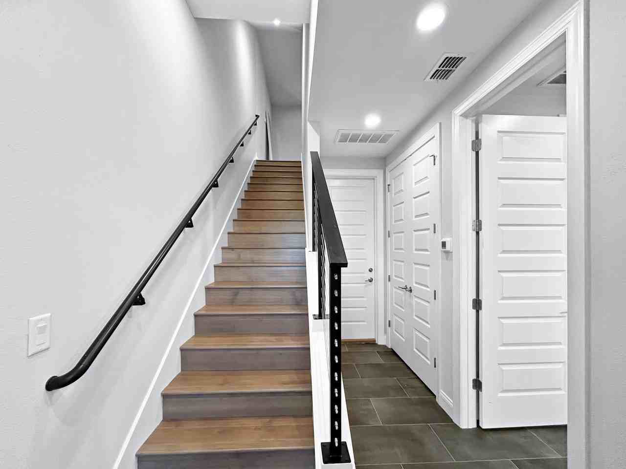 4215 W North A St #7 - Photo 7 of 16