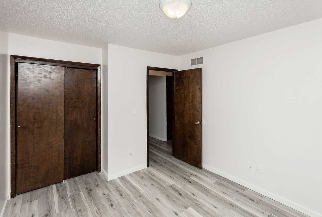 1020 Williams St - Photo 6 of 25