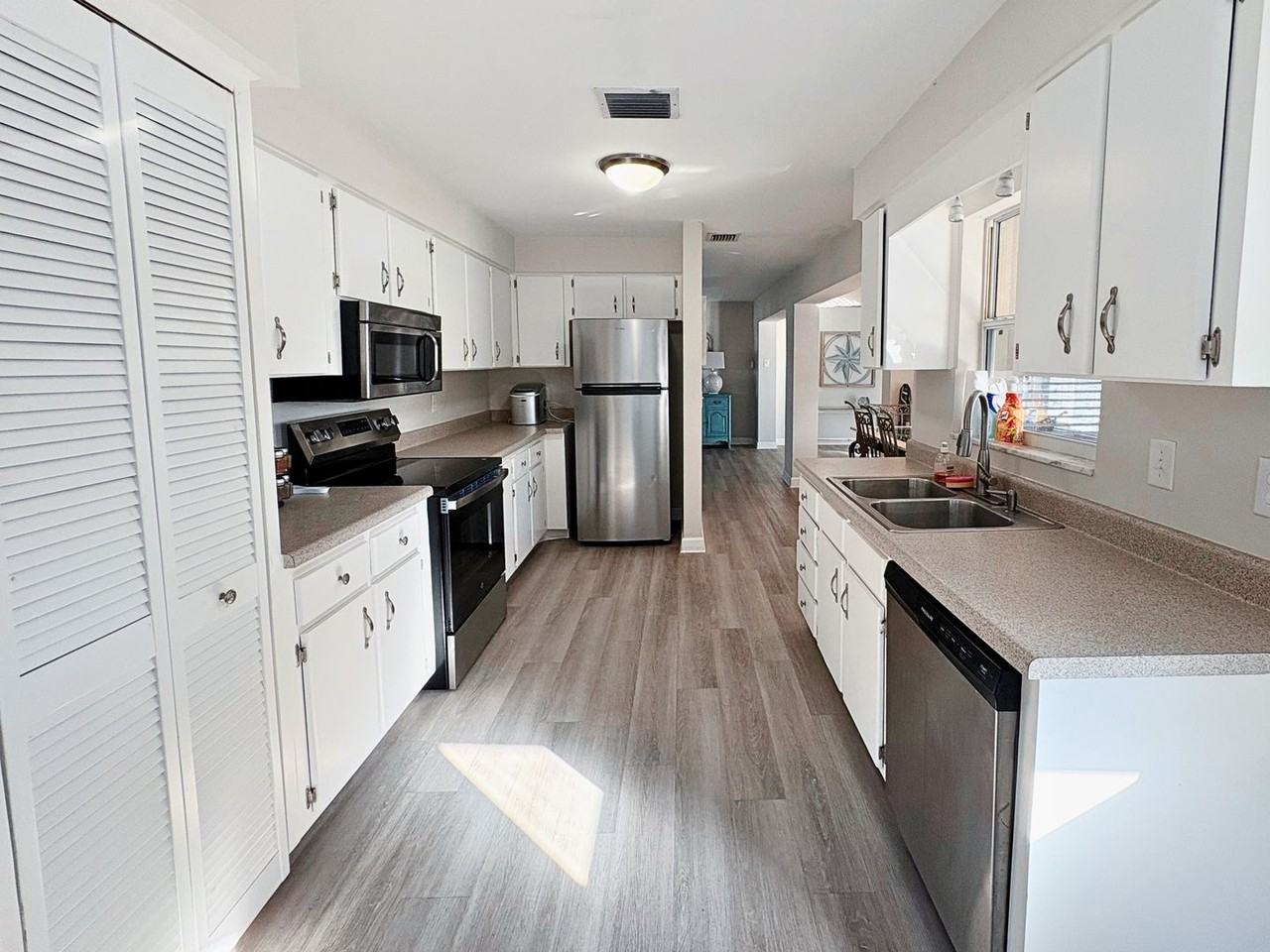 13826 Antigua Dr - Photo 7 of 22