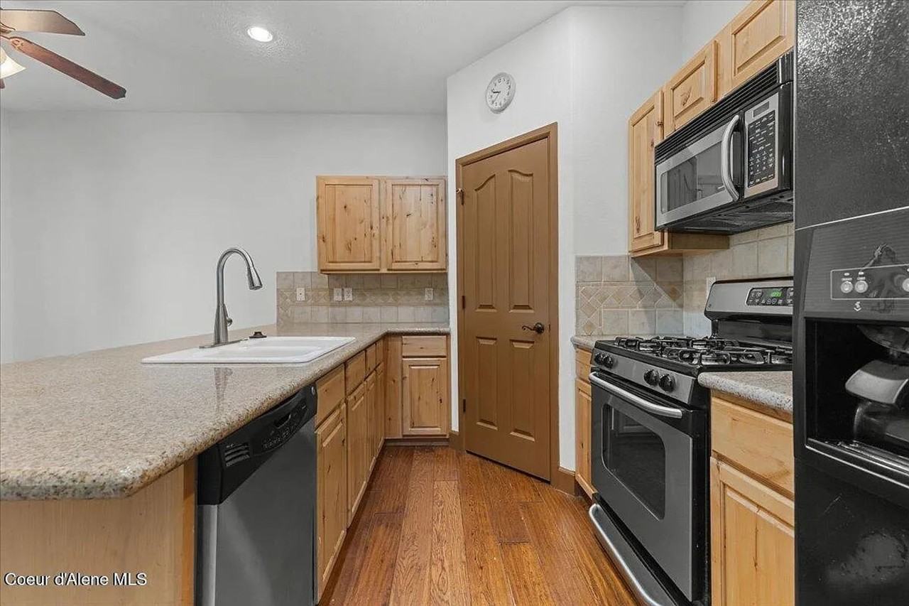 896 W Willow Lake Loop - Photo 4 of 27