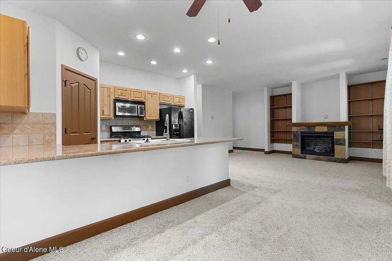 896 W Willow Lake Loop - Photo 5 of 27