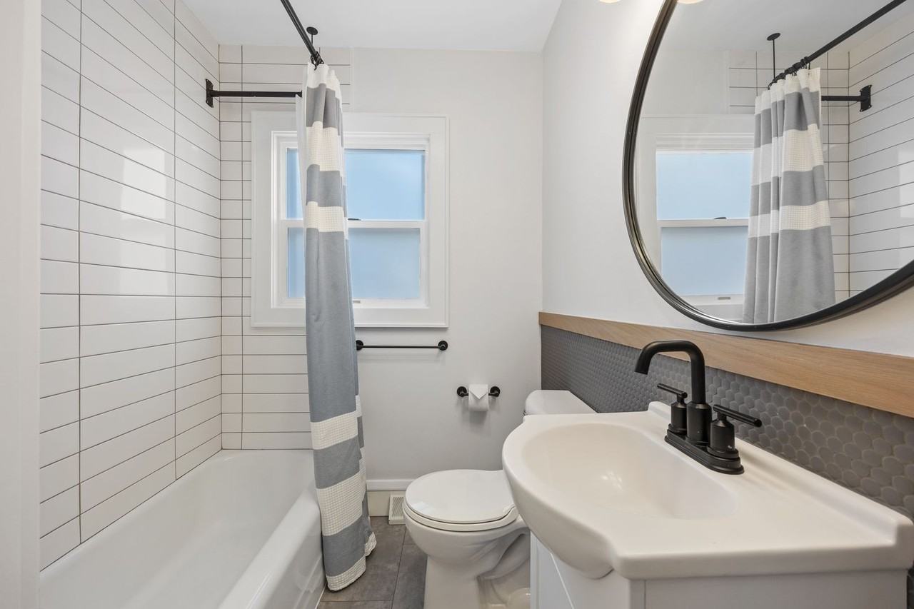 2339 C Ave Ne - Photo 7 of 23