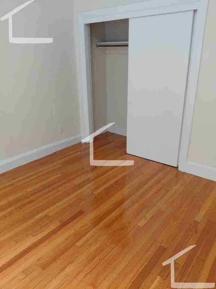 29 Lancaster Ter - Photo 6 of 9