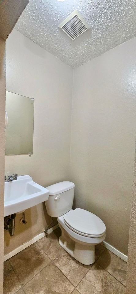 401 1/2 Tammy Lynn Dr - Photo 7 of 19