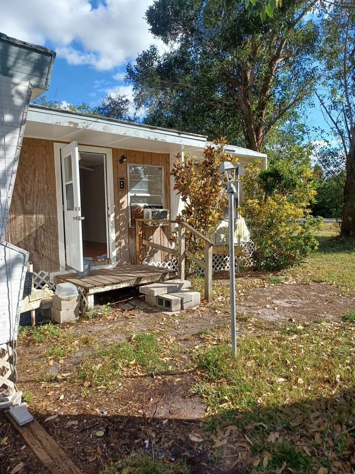 8305 McDaniel Dr - Photo 2 of 20