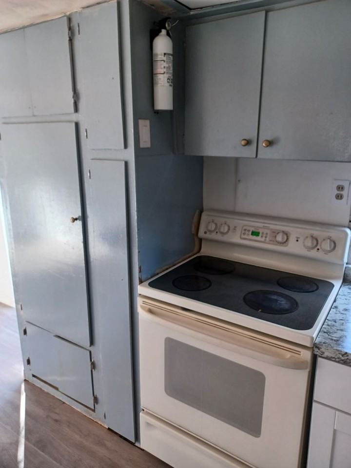 8305 McDaniel Dr - Photo 6 of 20