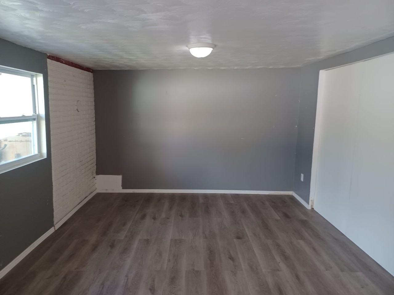 8305 McDaniel Dr - Photo 7 of 20