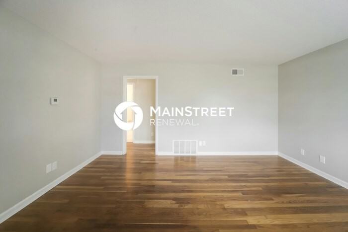 4547 Almo Ave - Photo 4 of 16