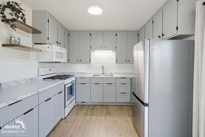 534 Emory St #534 - Photo 6 of 20