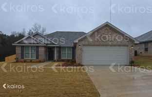 featured image of 782 Park Ln