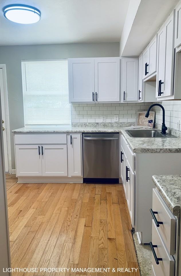 11245 Bruce Dr - Photo 6 of 20