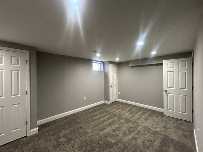 2700 Pelham Ave - Photo 5 of 12